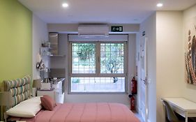 Moncloa Room Apartments